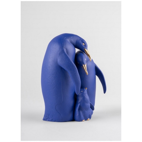 Penguin family Sculpture. Limited Edition. Blue and Gold 11