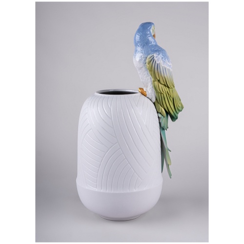 Macaw Bird Vase 8