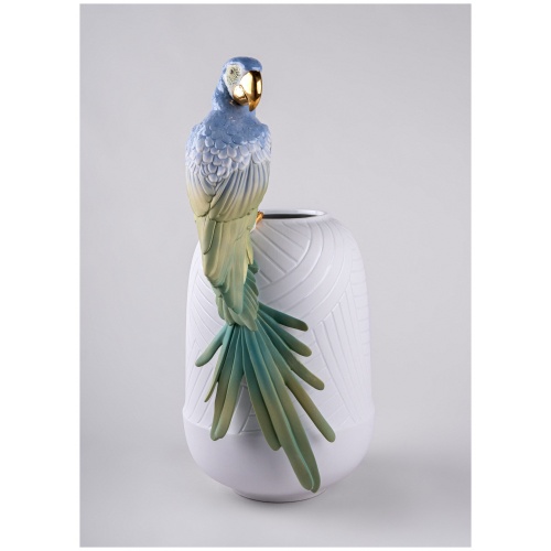 Macaw Bird Vase 10