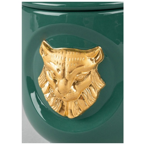 Lynx candle Luxurious animals. Redwood fire Scent 6