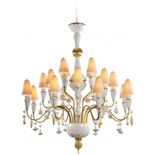 Ivy and Seed 20 Lights Chandelier. Medium Model. Golden Luster (CE/UK) 6