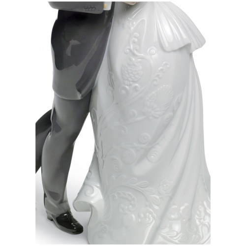 Lovers’ Waltz Couple Figurine 8