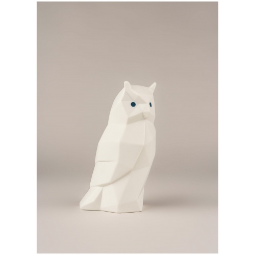 Owl Figurine. Matte White 6