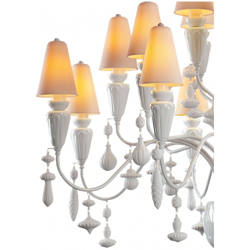 Ivy and Seed 20 Lights Chandelier. Medium Model. White (CE/UK) 8