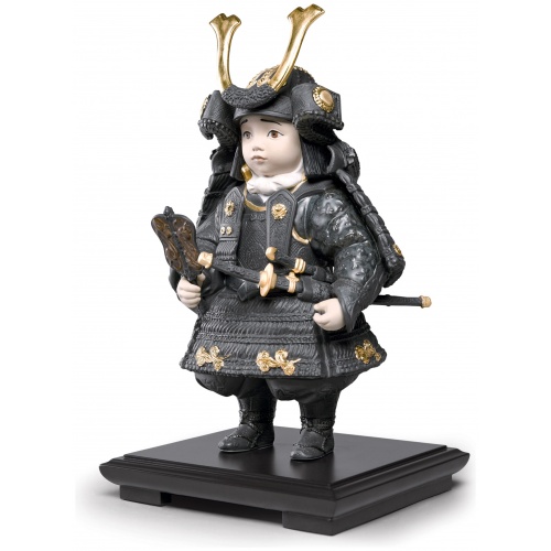 Warrior Boy Figurine. Golden luster 5