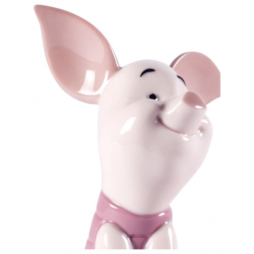 Piglet Figurine 8