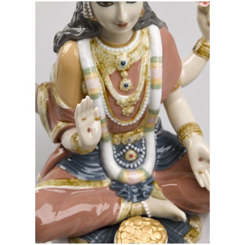 Goddess Sri Lakshmi Figurine 6