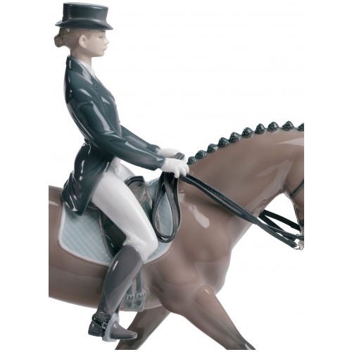 Dressage Woman Figurine 5