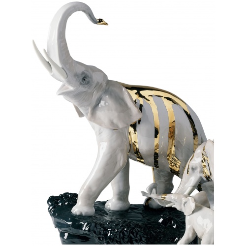 Celebration Elephants on Black Rock Figurine 6