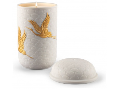 Golden Cranes Candle. Redwood fire Scent 3