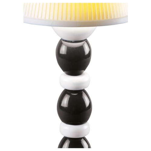 Palm Firefly Table Lamp. Black and White 6