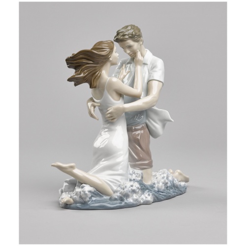 The Thrill of Love Couple Figurine 8