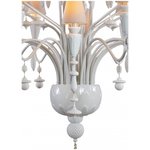 Ivy and Seed 32 Lights Chandelier. Large Model. White (CE/UK) 7