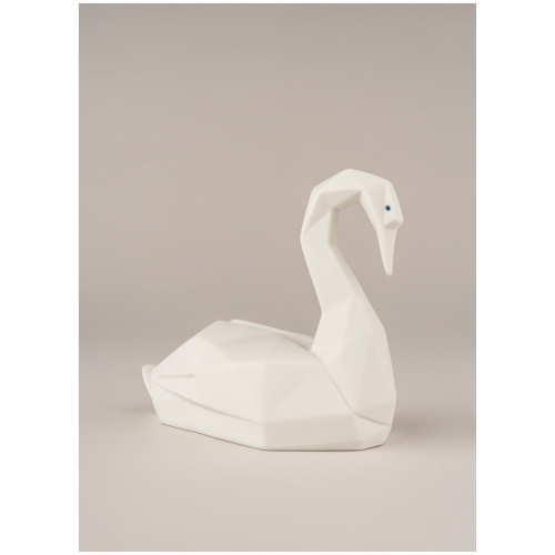 Swan Figurine. Matte White 9