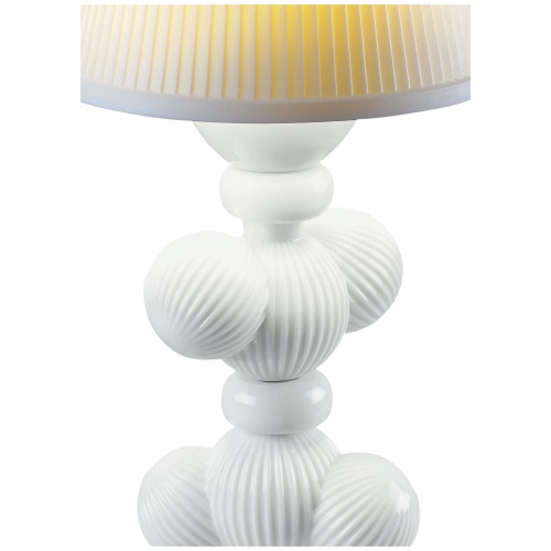 Cactus Firefly Table Lamp. White 5