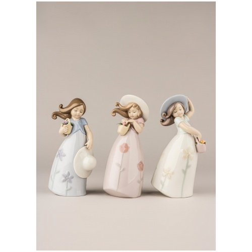 Little Violet Girl Figurine 5