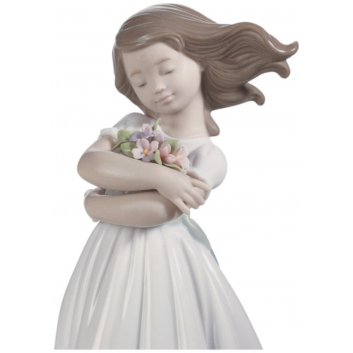 Tender innocence Girl Figurine 5