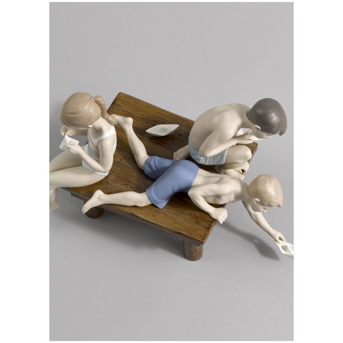 Paper Boats Children Figurine 18