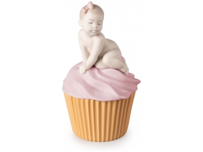 My sweet Cupcake. Girl Figurine