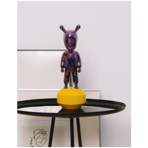 The Guest Little-purple on yellow Figurine. Small Model 6