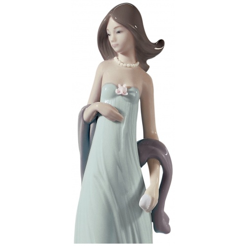 Ingenue Woman Figurine 5