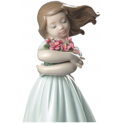 Tender innocence Girl Figurine-II 5