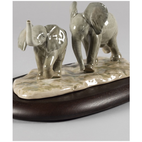 Following The Path Elephants Sculpture 6