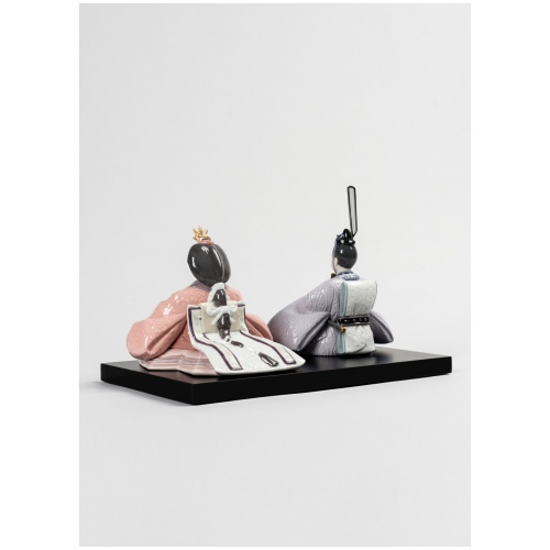 Hina Dolls Figurine. Violet 9