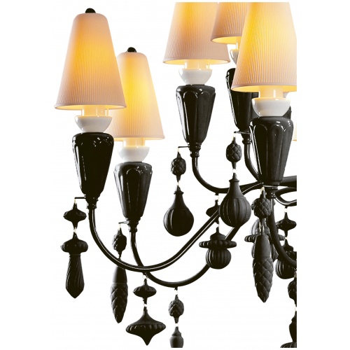 Ivy and Seed 20 Lights Chandelier. Medium Model. Absolute Black (CE/UK) 8