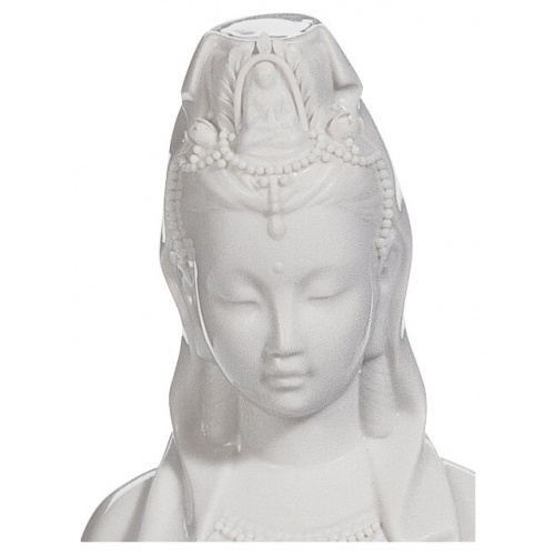 Kwan Yin Figurine 6