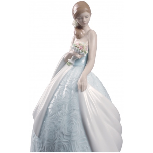 Her Special Day Bride Figurine 6