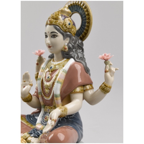 Goddess Sri Lakshmi Figurine 8