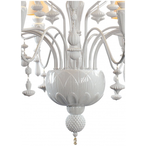 Ivy and Seed 20 Lights Chandelier. Medium Model. White (CE/UK) 7