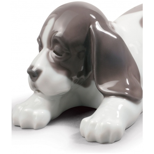 Sleepy Puppy Figurine 5