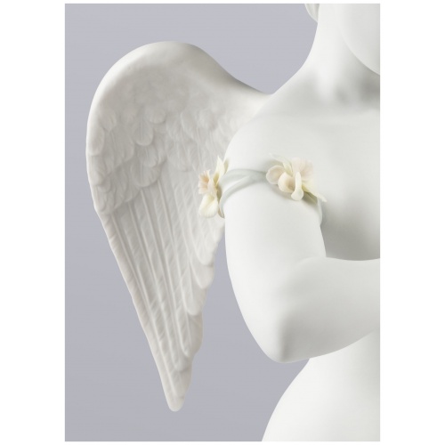 Heavenly Heart Angel Figurine 7