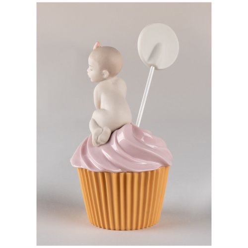 My sweet Cupcake. Girl Figurine. Customizable 6