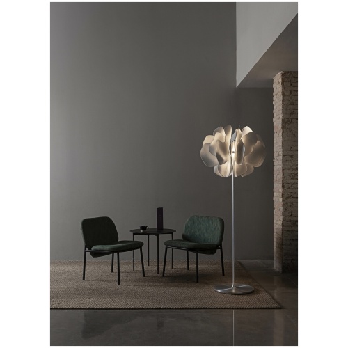 Nightbloom Floor Lamp. White. (UK) 8