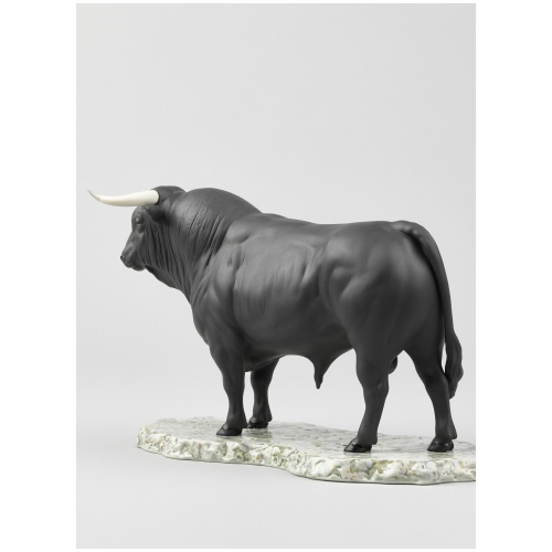 Spanish Bull Figurine 10