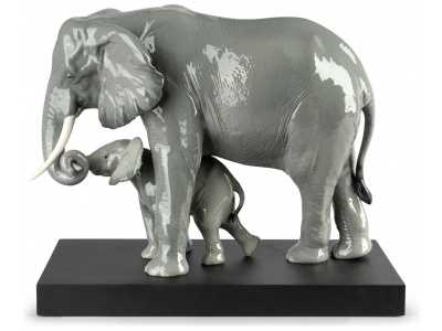 Leading The Way Elephants Sculpture