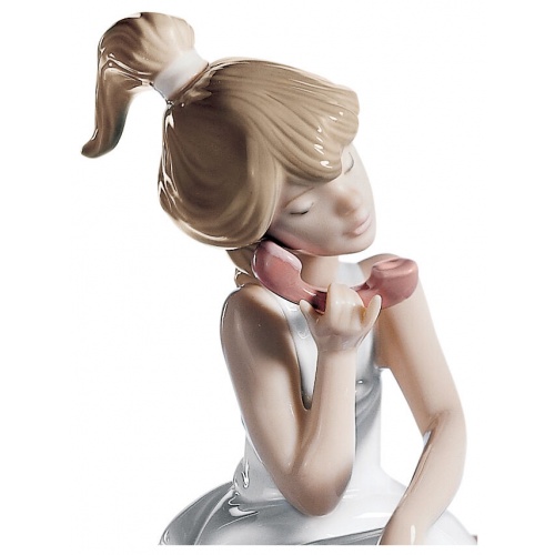 Chit-Chat Girl Figurine 6