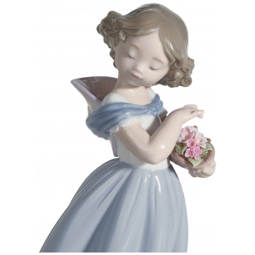 Adorable innocence Girl Figurine 5