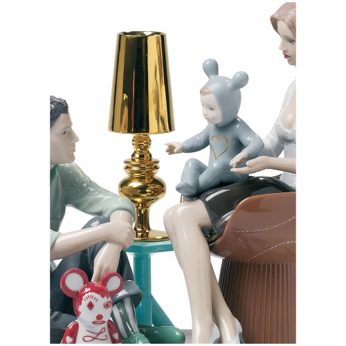 The Family Portrait Figurine. By Jaime Hayon 6