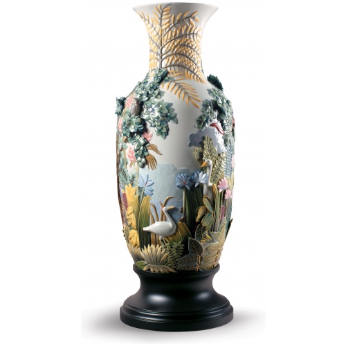 Paradise Vase Animal Life Figurine. Limited Edition 6