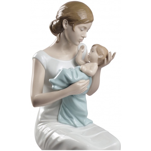 Soothing Lullaby Mother Figurine 5