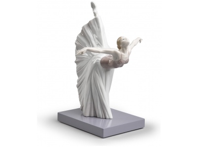 Giselle Arabesque Ballet Figurine