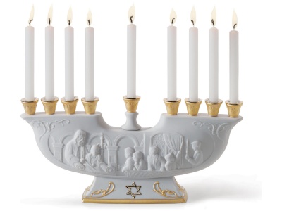 Menorah Figurine. Golden Lustre