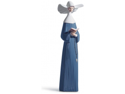 Prayerful Moment Nun Figurine