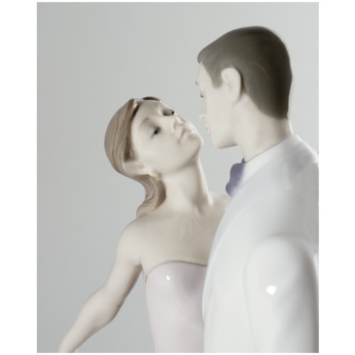 Happy Anniversary Couple Figurine 6