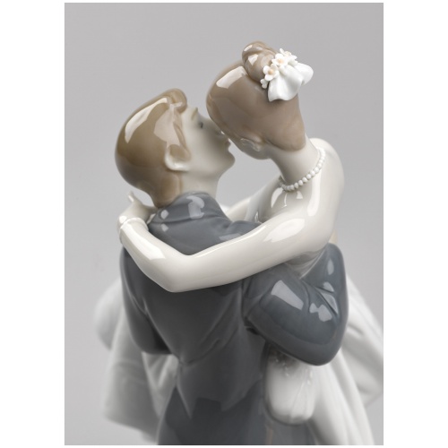 The Happiest Day Couple Figurine Type 356 6