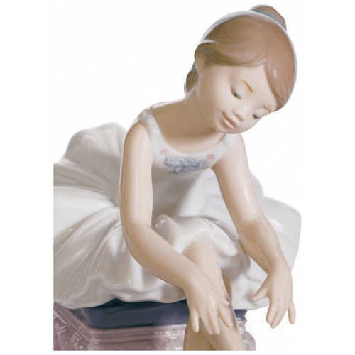 Little Ballerina I Girl Figurine 6